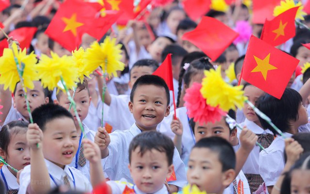 Hà Nội triển khai cấp bù, miễn học phí theo Nghị quyết 47- Ảnh 1. Hà Nội triển khai cấp bù, miễn học phí theo Nghị quyết 47- Ảnh 1.