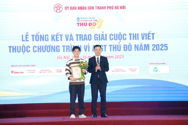 ‘Vì An toàn giao thông Thủ đô’ – Để Thủ đô trở thành hình mẫu về văn hoá giao thông- Ảnh 2. ‘Vì An toàn giao thông Thủ đô’ – Để Thủ đô trở thành hình mẫu về văn hoá giao thông- Ảnh 2.