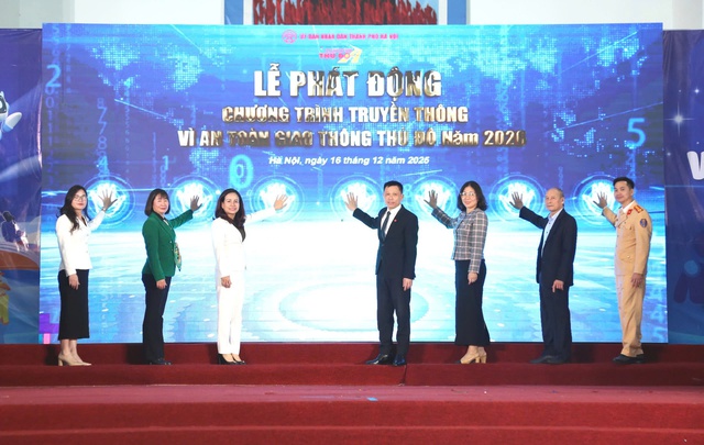 ‘Vì An toàn giao thông Thủ đô’ – Để Thủ đô trở thành hình mẫu về văn hoá giao thông- Ảnh 3. ‘Vì An toàn giao thông Thủ đô’ – Để Thủ đô trở thành hình mẫu về văn hoá giao thông- Ảnh 3.