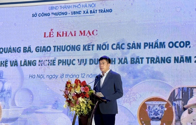 Kết nối sản phẩm OCOP và làng nghề gắn với du lịch tại Bát Tràng- Ảnh 1. Kết nối sản phẩm OCOP và làng nghề gắn với du lịch tại Bát Tràng- Ảnh 1.