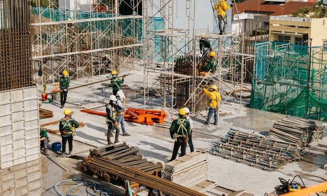 Hà Nội tăng cường bình ổn giá vật liệu xây dựng- Ảnh 1. Hà Nội tăng cường bình ổn giá vật liệu xây dựng- Ảnh 1.