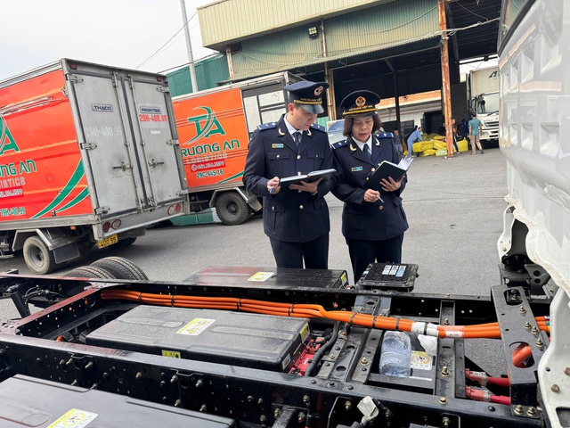 Hải quan vùng 1 lập các tổ "phản ứng nhanh" thúc đẩy xuất nhập khẩu- Ảnh 1.