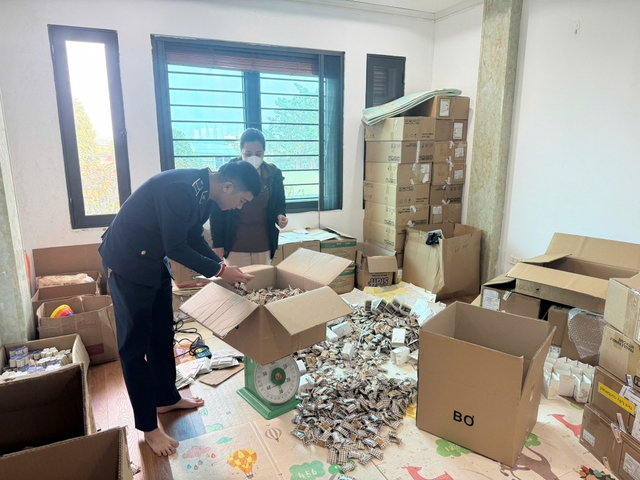 Tăng cường kiểm tra, xử lý thực phẩm không rõ nguồn gốc- Ảnh 1.