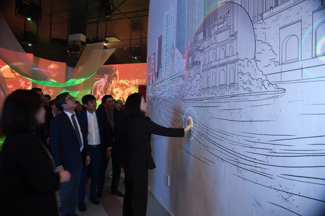 Di sản được kể bằng công nghệ - ánh sáng trở thành ngôn ngữ nghệ thuật- Ảnh 3.