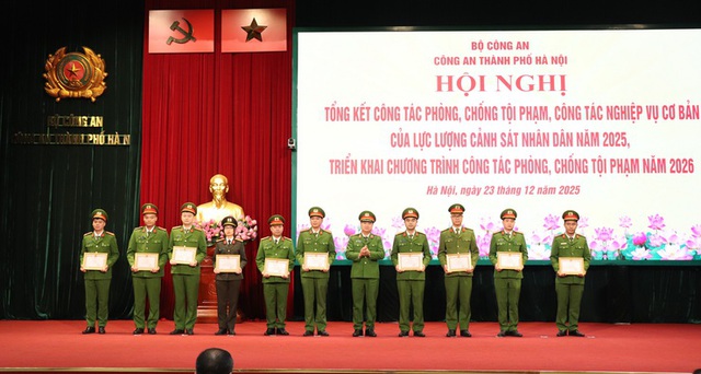 Công an TP. Hà Nội tổng kết công tác phòng, chống tội phạm năm 2025- Ảnh 1.