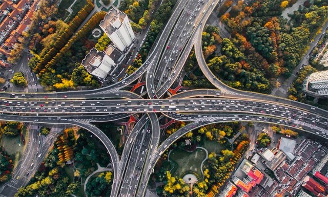 Hạ tầng cần đi trước một bước, phát triển đồng bộ và thông minh- Ảnh 1.