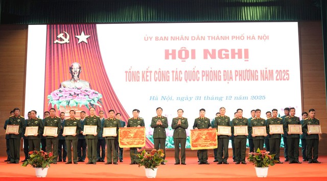 Hà Nội tập trung xây dựng khu vực phòng thủ vững chắc- Ảnh 3.