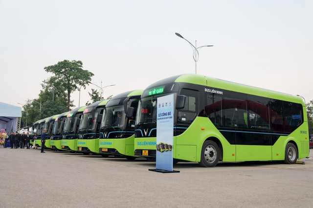 Hà Nội tiên phong xanh hóa giao thông công cộng- Ảnh 4.