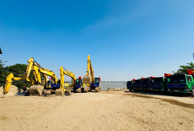 Hà Nội tăng tốc đầu tư công, loạt dự án trọng điểm bước vào giai đoạn bứt phá- Ảnh 2.