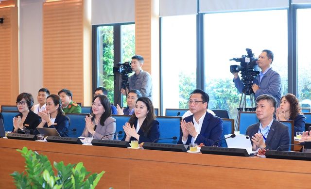 Phường Hai Bà Trưng cần giữ vững chất lượng phục vụ, tăng tốc chuyển đổi số - Ảnh 3.