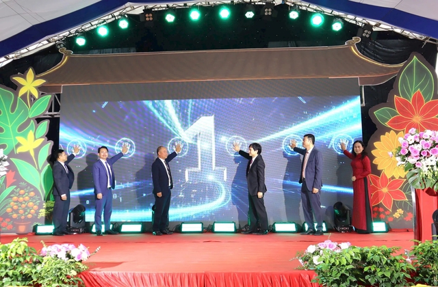 Hà Nội: Tích Giang khẳng định vị thế 'thủ phủ hoa, cây cảnh' xứ Đoài- Ảnh 1.