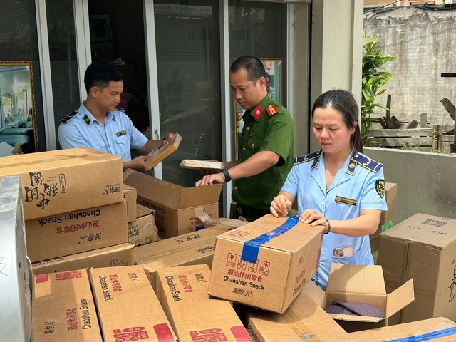 Hà Nội tiêu huỷ hơn 1.100 bánh trung thu không rõ nguồn gốc- Ảnh 1.