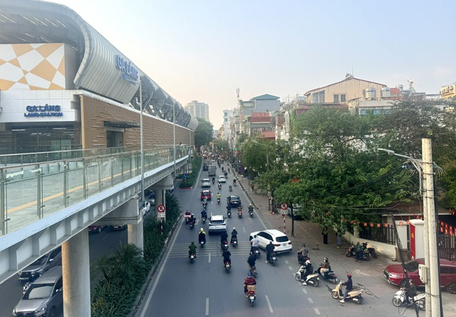 Hà Nội tăng cường giám sát, hoàn thiện mô hình chính quyền 2 cấp- Ảnh 1. Hà Nội tăng cường giám sát, hoàn thiện mô hình chính quyền 2 cấp- Ảnh 1.