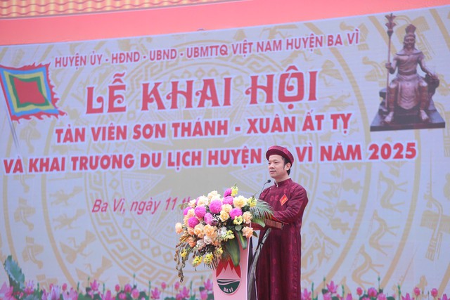 Khai mạc Lễ hội Tản Viên Sơn Thánh và Năm du lịch Ba Vì 2025- Ảnh 2.