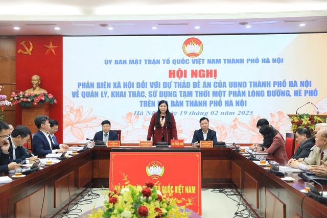 Công khai, minh bạch trong quản lý, khai thác lòng đường, hè phố- Ảnh 1.