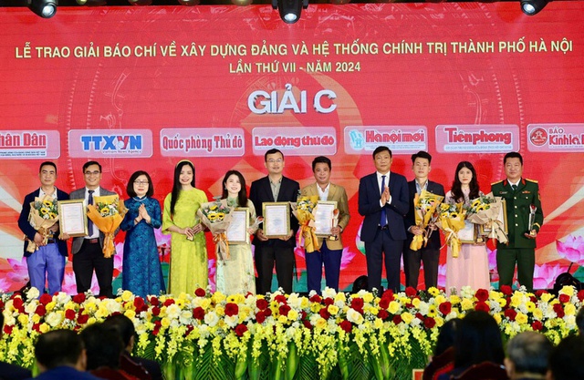 33 tác phẩm đạt Giải báo chí về xây dựng Đảng của Hà Nội- Ảnh 4.