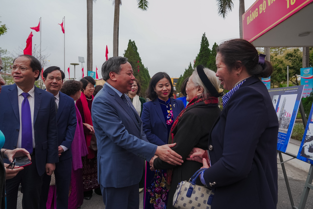 Phong trào phụ nữ 'Ba đảm đang' trên mảnh đất anh hùng- Ảnh 1.