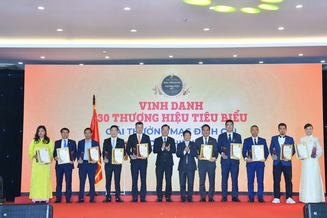 Hiệp hội Doanh nghiệp nhỏ và vừa TP. Hà Nội đón nhận Huân chương Lao động hạng Nhất- Ảnh 4. Hiệp hội Doanh nghiệp nhỏ và vừa TP. Hà Nội đón nhận Huân chương Lao động hạng Nhất- Ảnh 4.