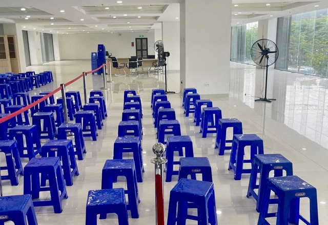 Hà Nội triển khai lấy số thứ tự trực tuyến đặt lịch hẹn qua iHanoi- Ảnh 2. Hà Nội triển khai lấy số thứ tự trực tuyến đặt lịch hẹn qua iHanoi- Ảnh 2.