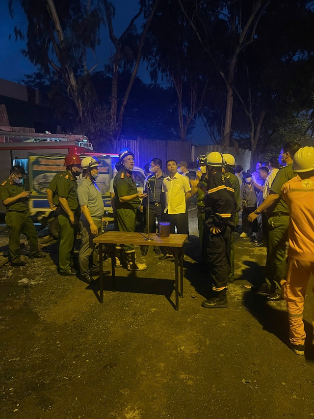 Kịp thời khống chế đám cháy tại phường Tây Mỗ, quận Nam Từ Liêm- Ảnh 3. Kịp thời khống chế đám cháy tại phường Tây Mỗ, quận Nam Từ Liêm- Ảnh 3.