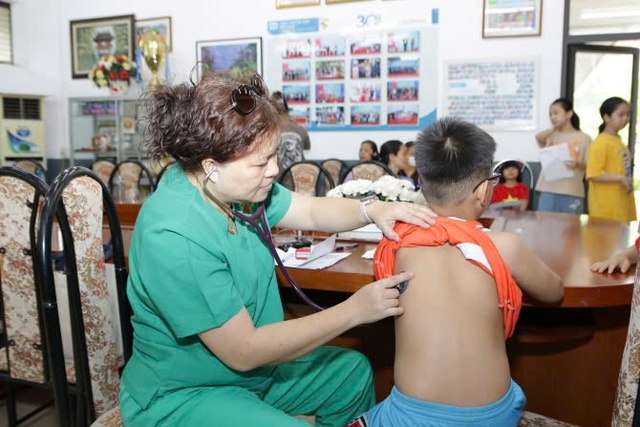 Khám răng miệng miễn phí tại Làng trẻ em SOS- Ảnh 2. Khám răng miệng miễn phí tại Làng trẻ em SOS- Ảnh 2.