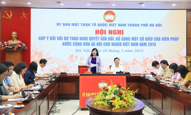 Đa dạng hóa hình thức lấy ý kiến nhân dân về sửa đổi, bổ sung Hiến pháp- Ảnh 1. Đa dạng hóa hình thức lấy ý kiến nhân dân về sửa đổi, bổ sung Hiến pháp- Ảnh 1.