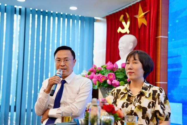 Lắng nghe để phục vụ nhân dân tốt hơn trong phát triển nền hành chính công- Ảnh 2. Lắng nghe để phục vụ nhân dân tốt hơn trong phát triển nền hành chính công- Ảnh 2.