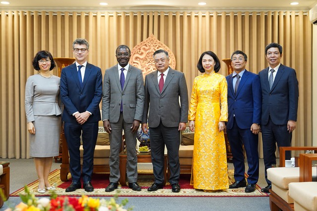 Hà Nội đề nghị UNESCO tiếp tục hỗ trợ bảo tồn Hoàng thành Thăng Long và Cổ Loa- Ảnh 1. Hà Nội đề nghị UNESCO tiếp tục hỗ trợ bảo tồn Hoàng thành Thăng Long và Cổ Loa- Ảnh 1.