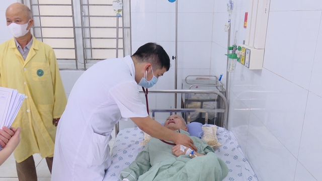 Duy trì các biện pháp để ngăn COVID-19 tăng trở lại- Ảnh 3. Duy trì các biện pháp để ngăn COVID-19 tăng trở lại- Ảnh 3.