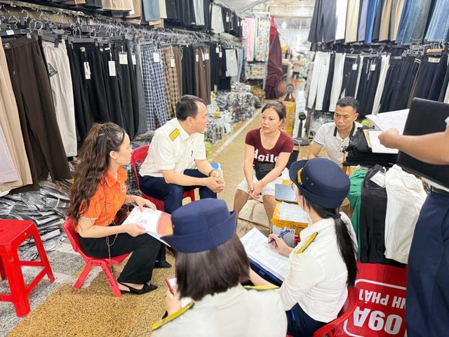 Gần 5,6 nghìn hộ, cá nhân kinh doanh đăng ký sử dụng hóa đơn điện tử khởi tạo từ máy tính tiền - Ảnh 1. Gần 5,6 nghìn hộ, cá nhân kinh doanh đăng ký sử dụng hóa đơn điện tử khởi tạo từ máy tính tiền - Ảnh 1.