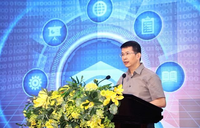 Quận Hoàn Kiếm phát động phong trào 'Bình dân học vụ số'- Ảnh 2. Quận Hoàn Kiếm phát động phong trào 'Bình dân học vụ số'- Ảnh 2.