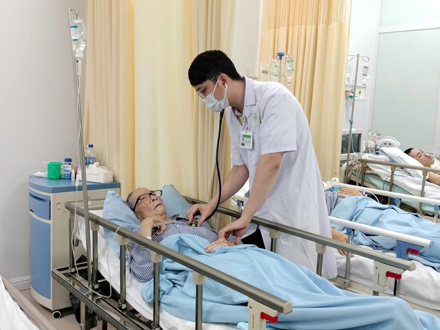 Tiếp nhận hơn 900 ca khám cấp cứu, tai nạn giao thông dịp nghỉ lễ- Ảnh 1. Tiếp nhận hơn 900 ca khám cấp cứu, tai nạn giao thông dịp nghỉ lễ- Ảnh 1.