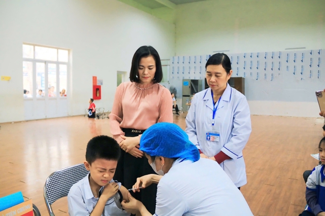 Triển khai hiệu quả chiến dịch tiêm chủng vaccine sởi đợt 3- Ảnh 1. Triển khai hiệu quả chiến dịch tiêm chủng vaccine sởi đợt 3- Ảnh 1.