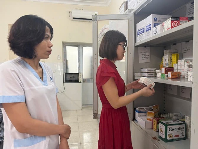 Giám sát công tác y tế phòng chống dịch bệnh tại trường học- Ảnh 3. Giám sát công tác y tế phòng chống dịch bệnh tại trường học- Ảnh 3.