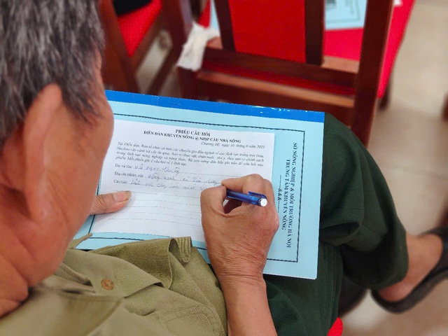'Tiếp sức' kỹ thuật cùng nông dân sản xuất- Ảnh 2. 'Tiếp sức' kỹ thuật cùng nông dân sản xuất- Ảnh 2.