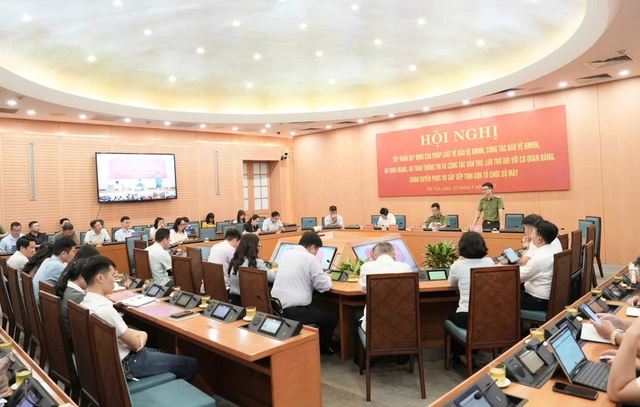 Hà Nội bảo đảm an toàn thông tin phục vụ sắp xếp tổ chức bộ máy- Ảnh 1. Hà Nội bảo đảm an toàn thông tin phục vụ sắp xếp tổ chức bộ máy- Ảnh 1.