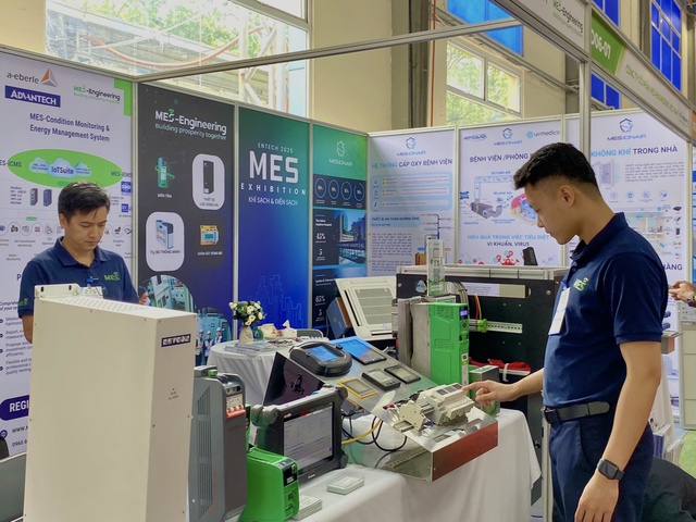 Khai mạc Hội chợ triển lãm quốc tế công nghệ năng lượng-môi trường Hà Nội- Ảnh 2. Khai mạc Hội chợ triển lãm quốc tế công nghệ năng lượng-môi trường Hà Nội- Ảnh 2.