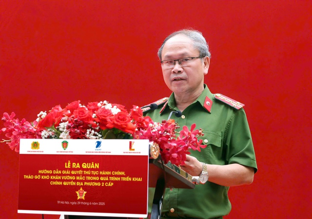 Ra quân hướng dẫn giải quyết TTHC, tháo gỡ khó khăn vướng mắc trong triển khai chính quyền địa phương hai cấp- Ảnh 1. Ra quân hướng dẫn giải quyết TTHC, tháo gỡ khó khăn vướng mắc trong triển khai chính quyền địa phương hai cấp- Ảnh 1.
