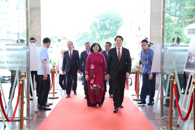 Chủ tịch nước Lương Cường dự lễ công bố sắp xếp đơn vị hành chính tại Hà Nội- Ảnh 1. Chủ tịch nước Lương Cường dự lễ công bố sắp xếp đơn vị hành chính tại Hà Nội- Ảnh 1.