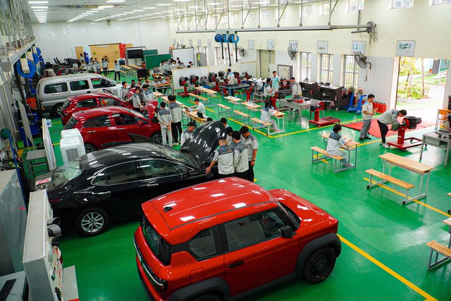 Tăng tốc ôn luyện - thầy trò Thủ đô sẵn sàng trước kỳ thi tốt nghiệp THPT 2025- Ảnh 6.