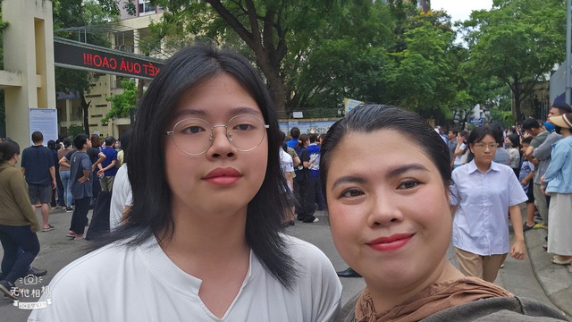 Hà Nội: Không có thí sinh vi phạm quy chế thi ở môn Ngữ văn- Ảnh 2. Hà Nội: Không có thí sinh vi phạm quy chế thi ở môn Ngữ văn- Ảnh 2.