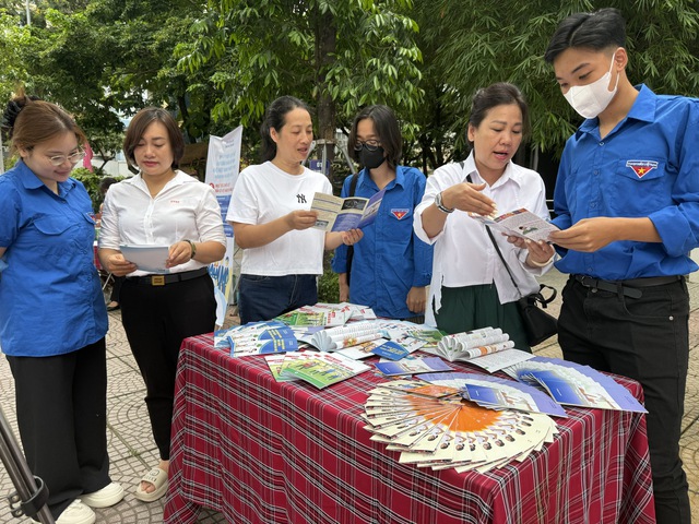 Hưởng ứng Ngày dân số thế giới sau khi vận hành chính quyền 2 cấp- Ảnh 2.