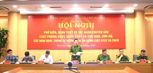 Hà Nội tập huấn chuyên sâu Luật phòng cháy, chữa cháy- Ảnh 2. Hà Nội tập huấn chuyên sâu Luật phòng cháy, chữa cháy- Ảnh 2.