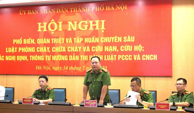 Hà Nội tập huấn chuyên sâu Luật phòng cháy, chữa cháy- Ảnh 3. Hà Nội tập huấn chuyên sâu Luật phòng cháy, chữa cháy- Ảnh 3.