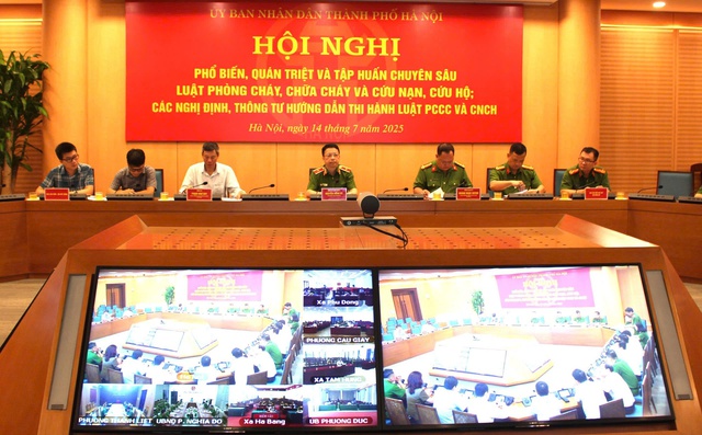 Hà Nội tập huấn chuyên sâu Luật phòng cháy, chữa cháy- Ảnh 1. Hà Nội tập huấn chuyên sâu Luật phòng cháy, chữa cháy- Ảnh 1.