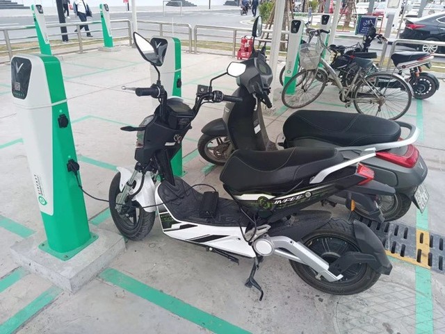 Hà Nội thành lập tổ công tác liên ngành tham mưu hạ tầng trạm sạc xe điện- Ảnh 1. Hà Nội thành lập tổ công tác liên ngành tham mưu hạ tầng trạm sạc xe điện- Ảnh 1.