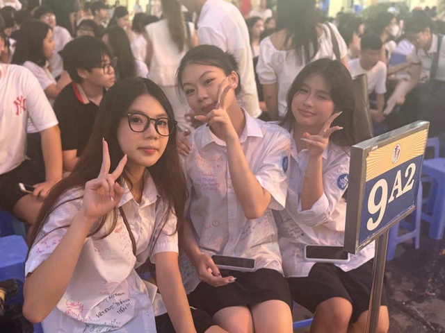 Đồng hành cùng học sinh Thủ đô lựa chọn ban học đầu cấp- Ảnh 1. Đồng hành cùng học sinh Thủ đô lựa chọn ban học đầu cấp- Ảnh 1.