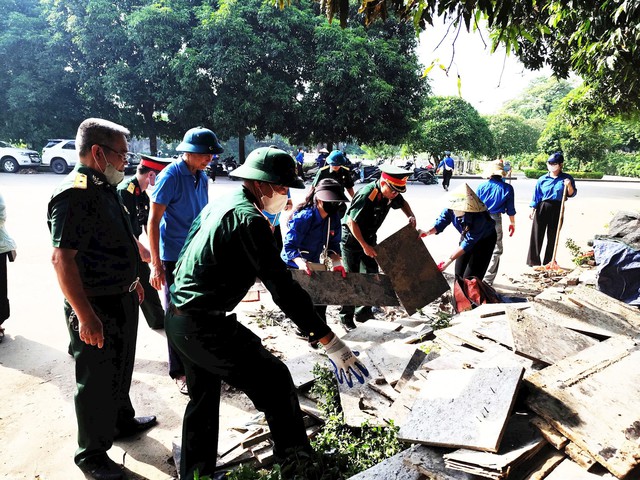 Hà Nội ra quân chỉnh trang hạ tầng đô thị, tổng vệ sinh môi trường- Ảnh 1.