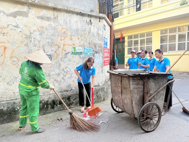 Hà Nội ra quân chỉnh trang hạ tầng đô thị, tổng vệ sinh môi trường- Ảnh 2.