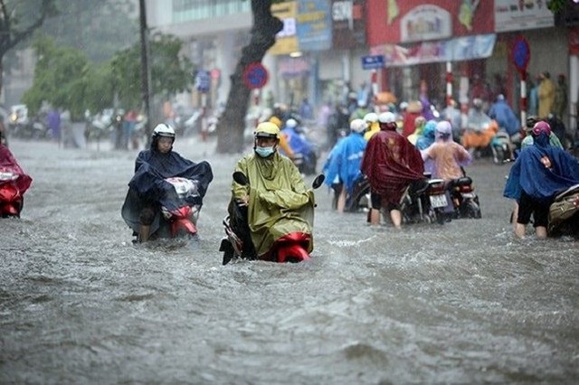 Hà Nội: Người dân cần cảnh giác cao độ, chủ động ứng phó với cơn bão số 3- Ảnh 1. Hà Nội: Người dân cần cảnh giác cao độ, chủ động ứng phó với cơn bão số 3- Ảnh 1.